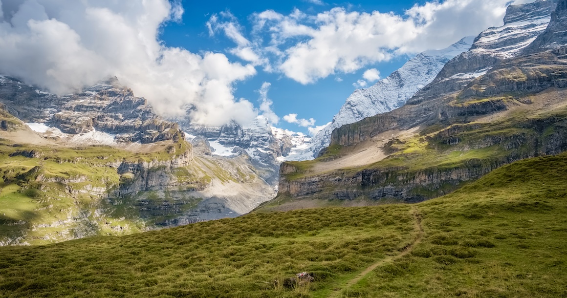 Spectacular views in Kiental from Griesalp to Obere Bundalp.