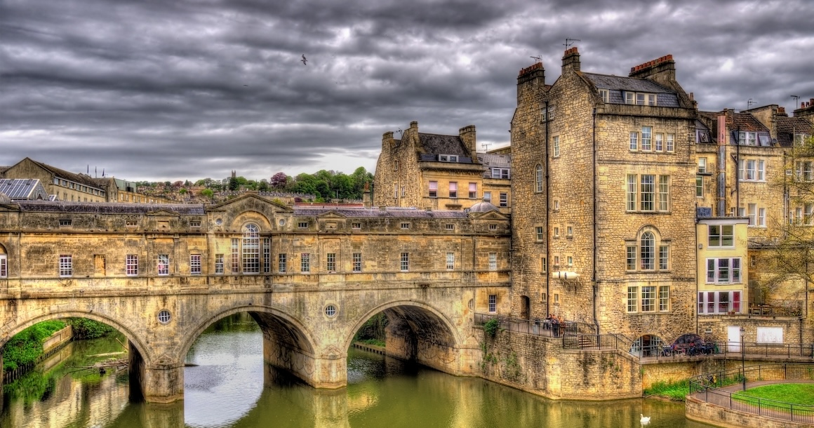 A mystical day at the Pulteney Bridge in England.