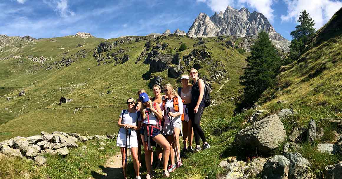 Group photo on a trail in the Swiss Engadine