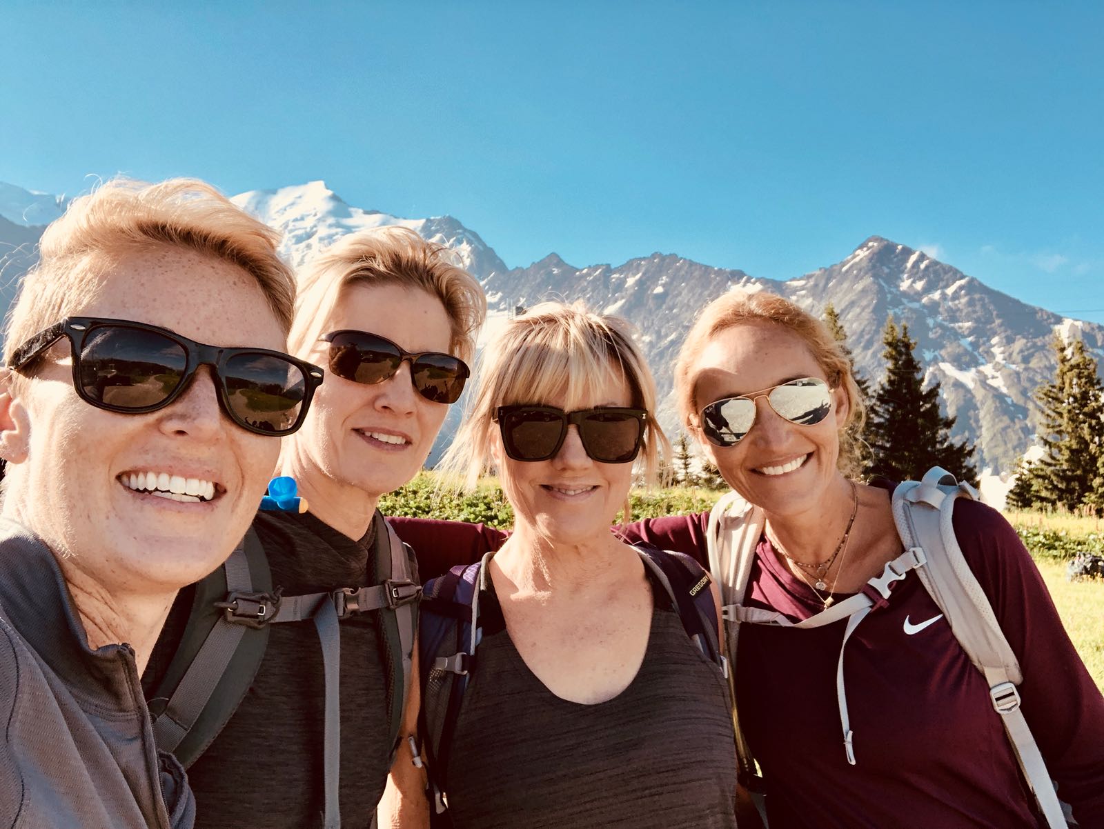 women's hiking trips usa