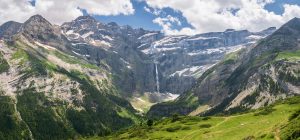 France self-guided hiking tours